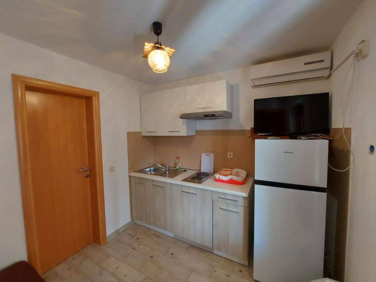 Sweet Sea Apartments Pakoštane 外观 照片