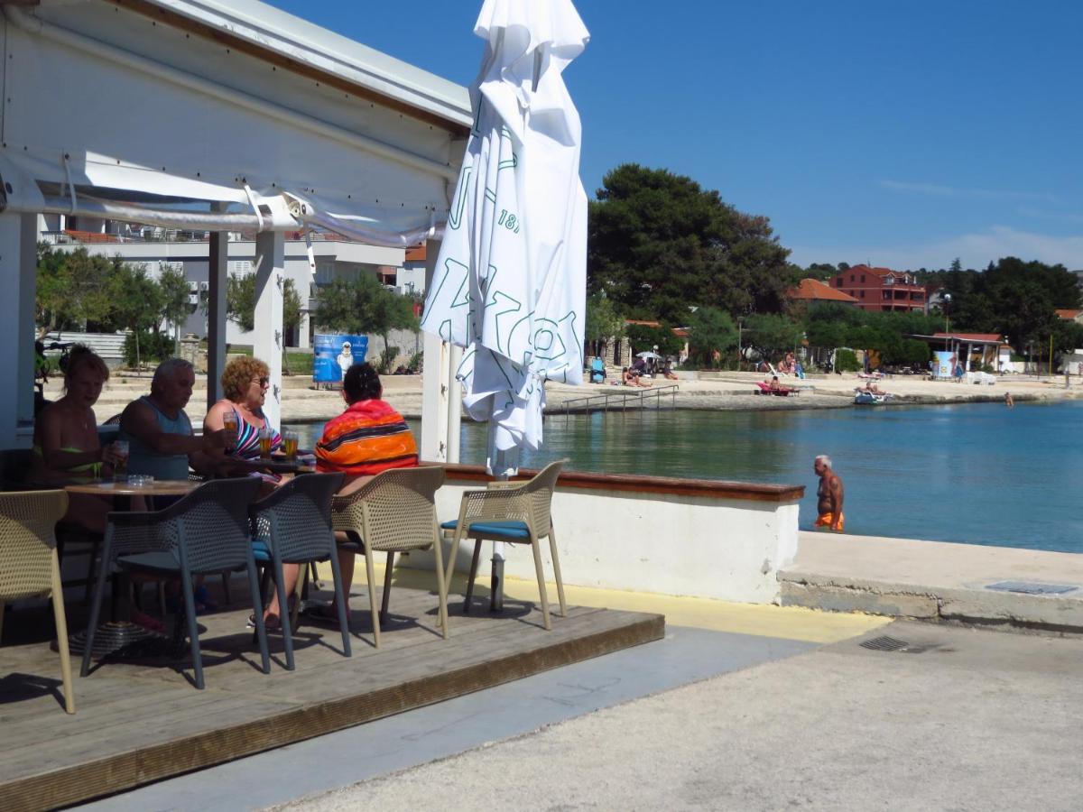 Sweet Sea Apartments Pakoštane 外观 照片