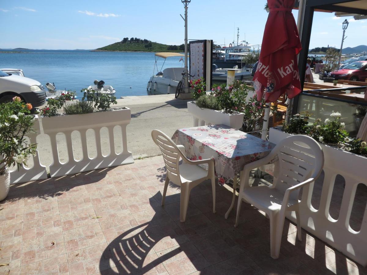 Sweet Sea Apartments Pakoštane 外观 照片